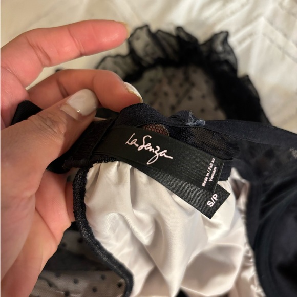 LaSenza - ruffled black bustier - Picture 3 of 4